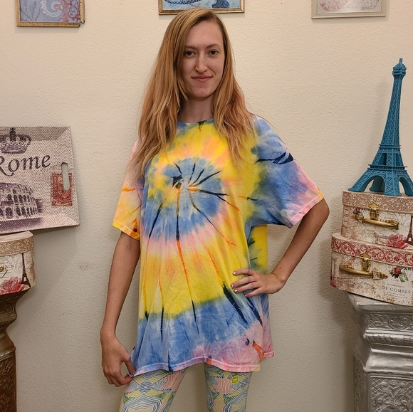 Unisex Tie-Dye T-shirt - Picture 5 of 7